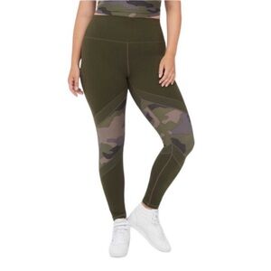 Offline by Aerie Small Camouflage Leggings